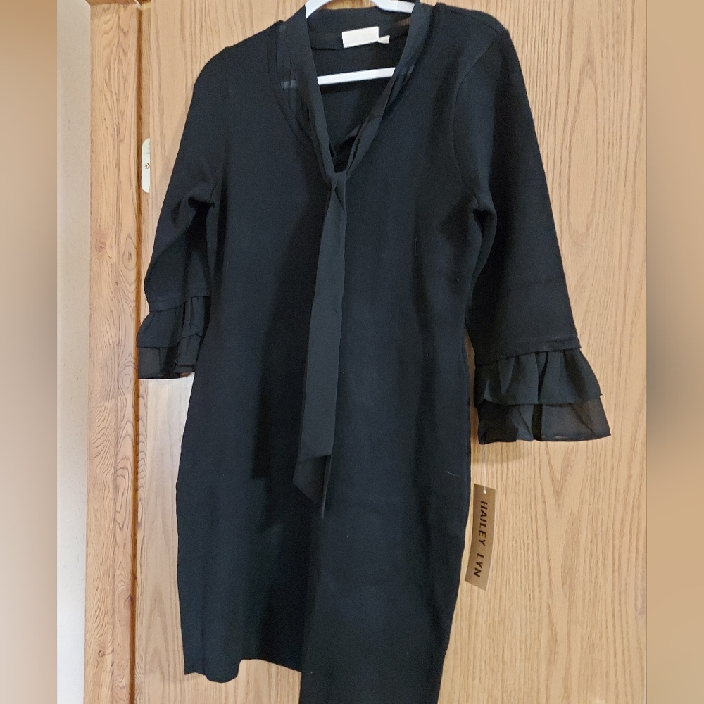 *NWT* BLACK DRESS